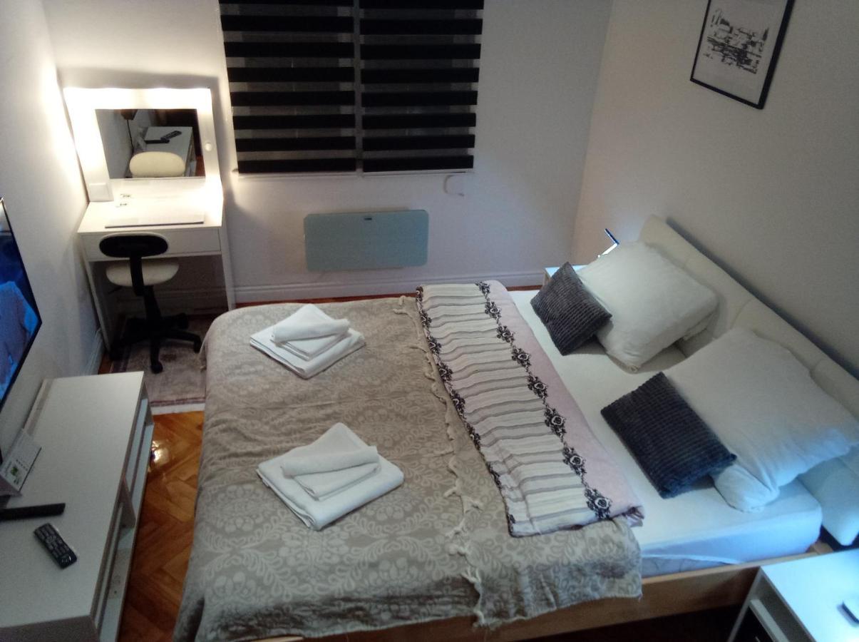 Ducic Apartment トレビニエ エクステリア 写真